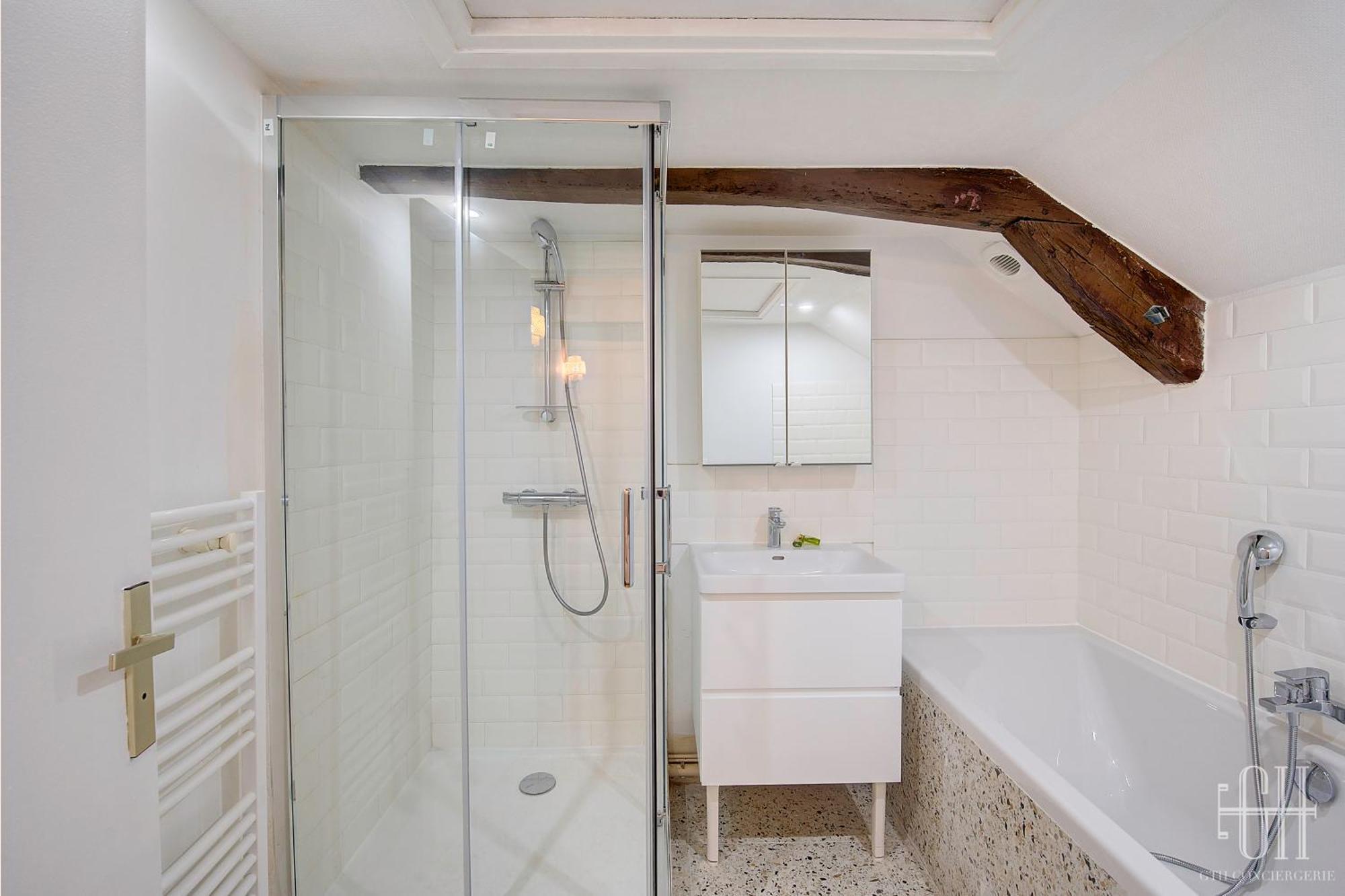 Le Saint Martin / Cathedrale Apartment ตูร์ ภายนอก รูปภาพ