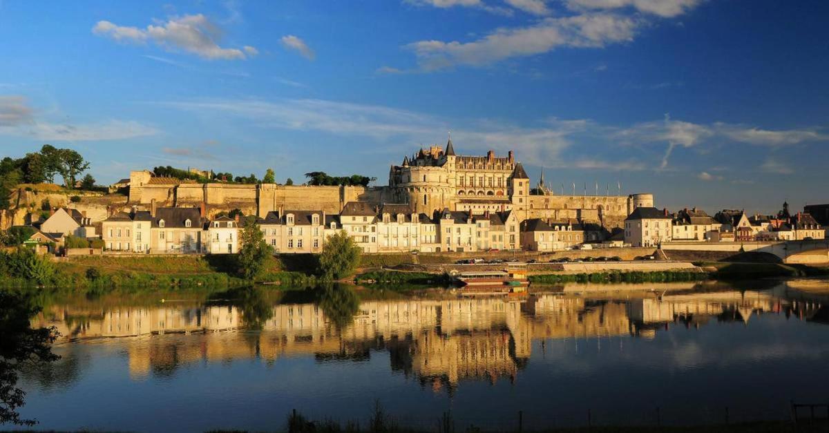 Le Saint Martin / Cathedrale Apartment ตูร์ ภายนอก รูปภาพ